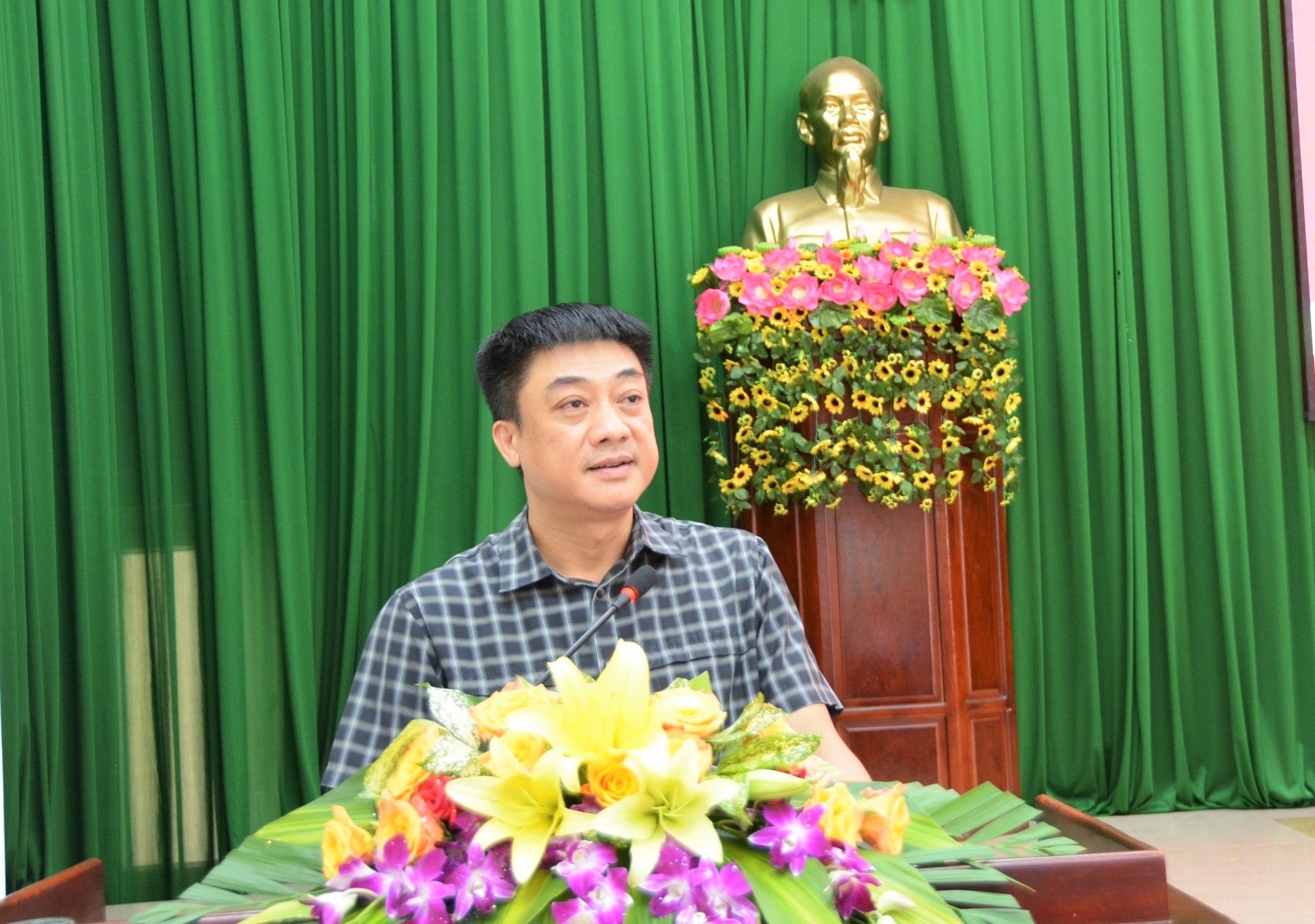 Hội nghị kiểm điểm giữa nhiệm kỳ thực hiện Nghị quyết Đại hội Đại biểu Đảng bộ thành phố Buôn Ma Thuột lần thứ XV, nhiệm kỳ 2020 – 2025